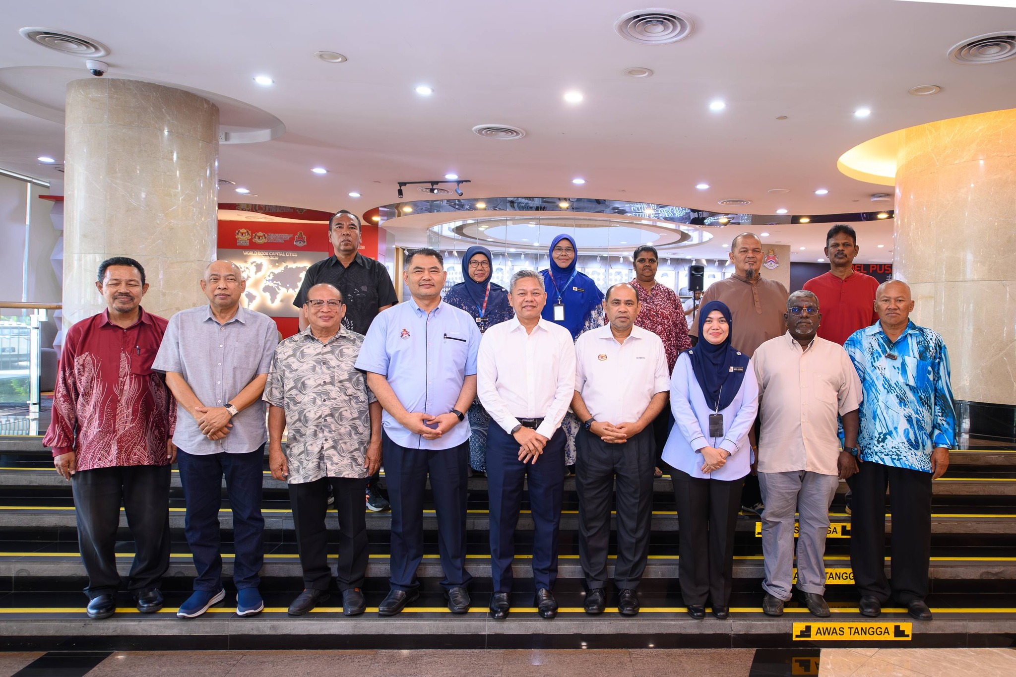 Majlis Clock Out Pegawai Dan Kakitangan Yang Akan Bersara Bil 5/2026 - May 21, 2026