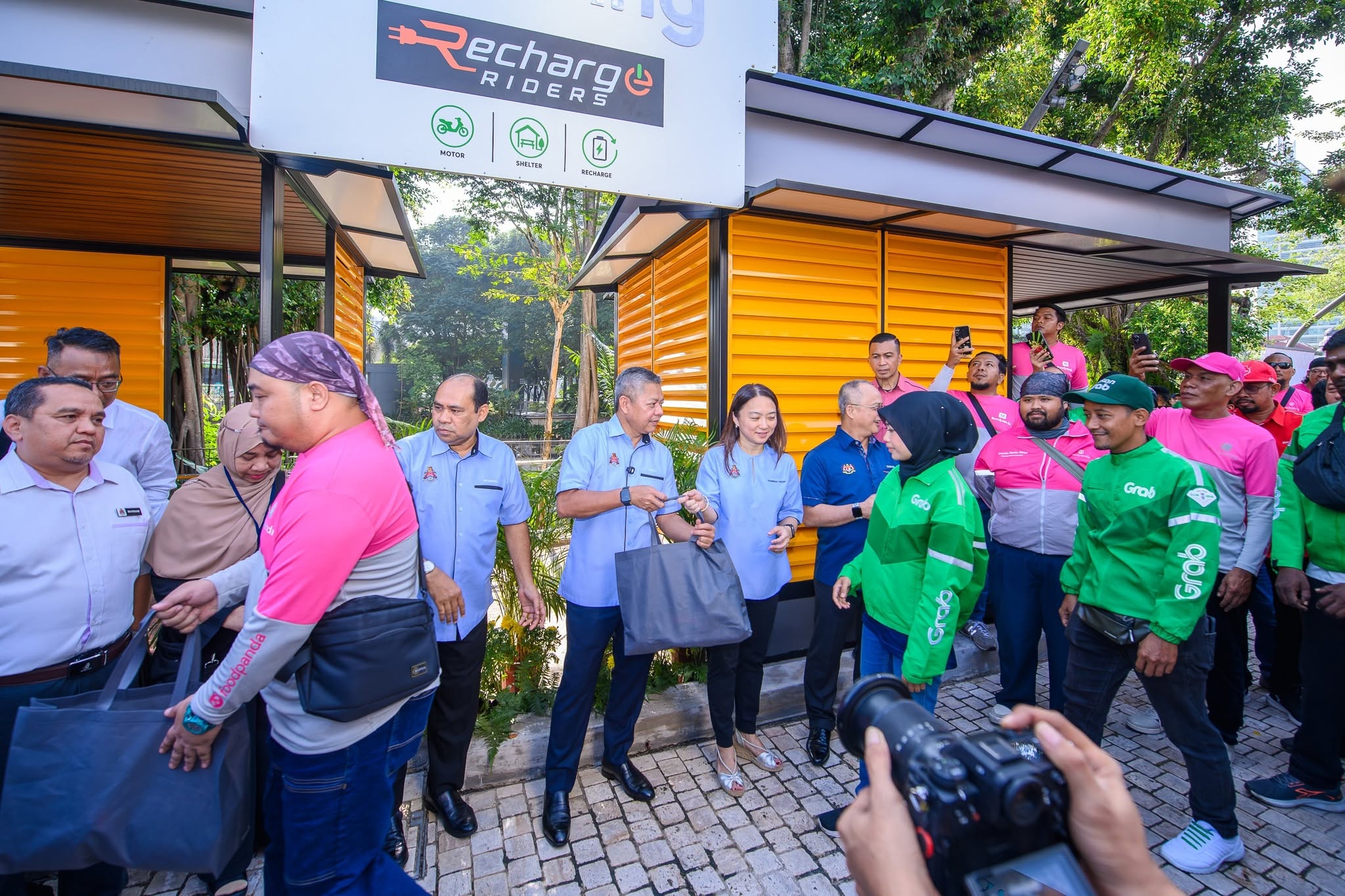 D’Tebing Recharge Rider Sebagai Hab P-Hailing Kuala Lumpur Perkukuh Sokongan Kepada Komuniti Pekerja Gig - June 16, 2026
