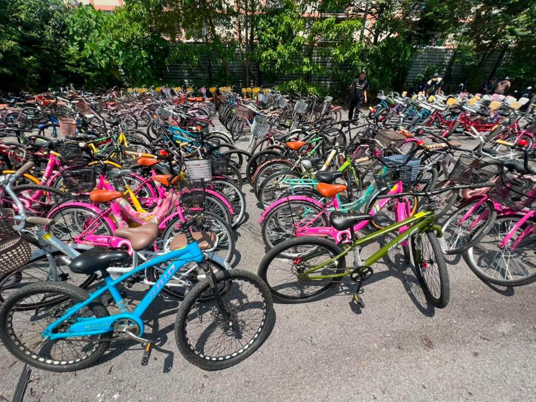 Lagi DBKL Sita 323  Buah Basikal Di Taman Tasik Titiwangsa