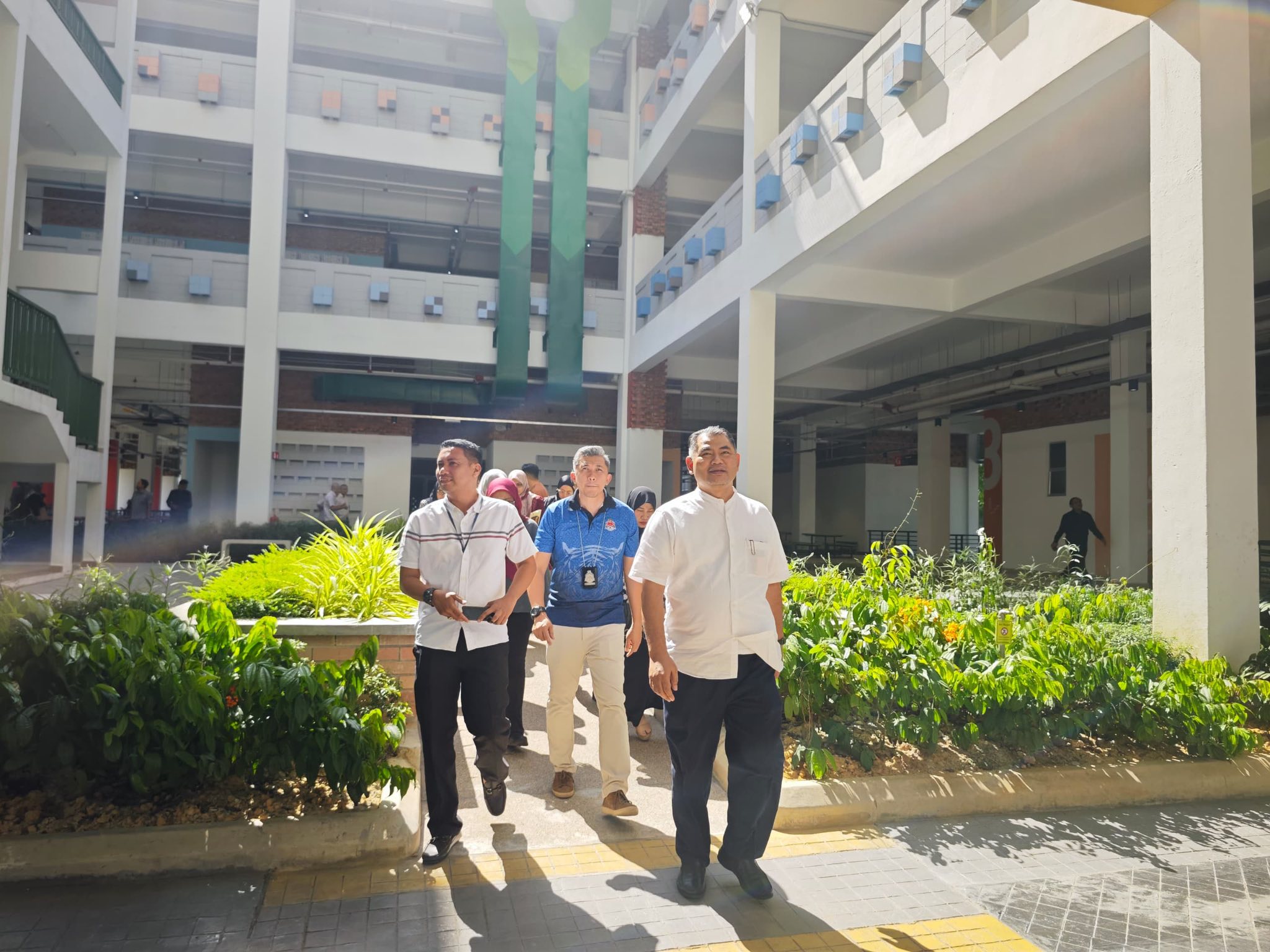 Sesi Turun Padang Pengarah Eksekutif Pembangunan Sosioekonomi DBKL Ke Bazaria Wangsa Maju - July 18, 2025