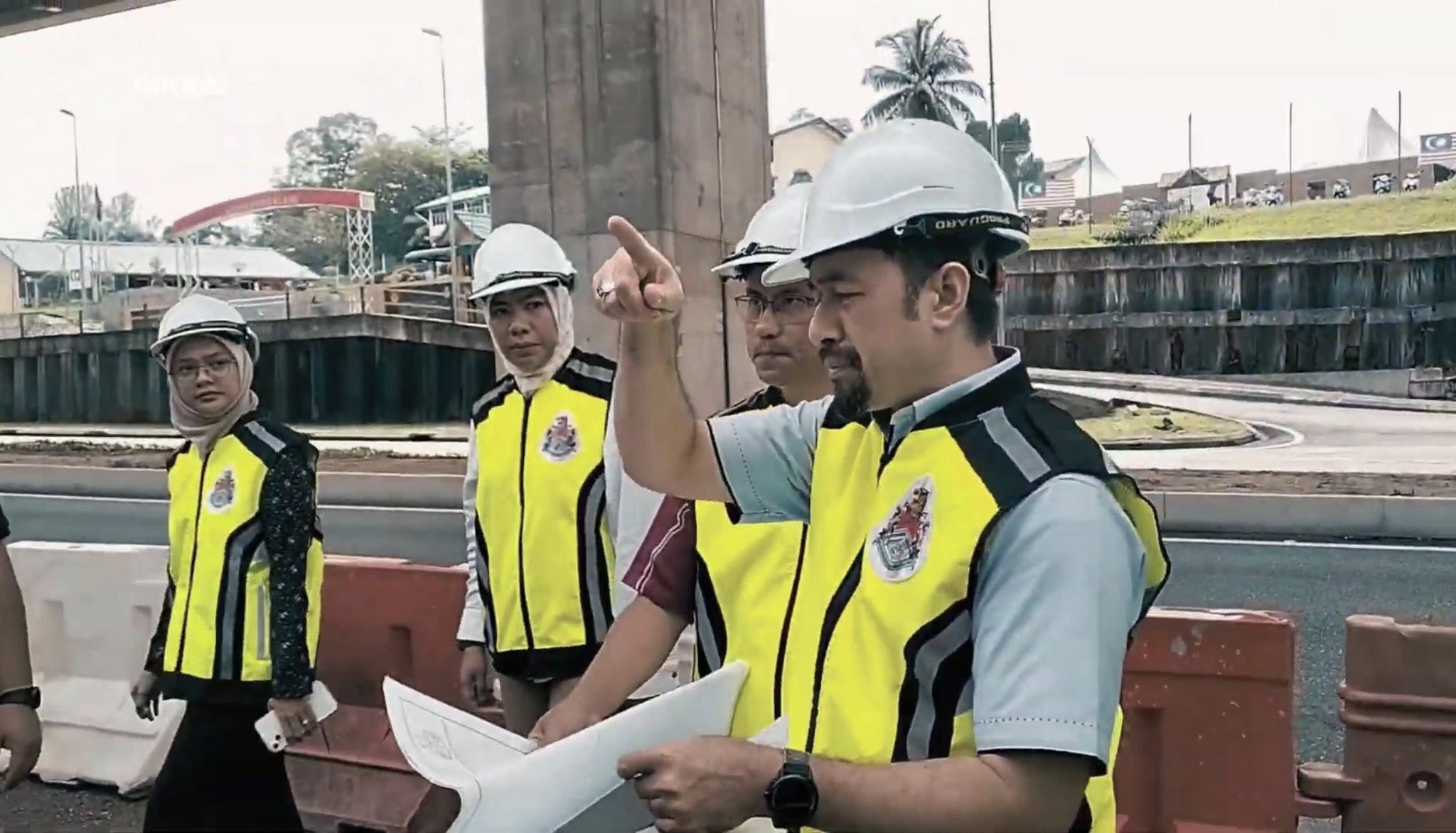 Orang Biasa, Jasa Luar Biasa