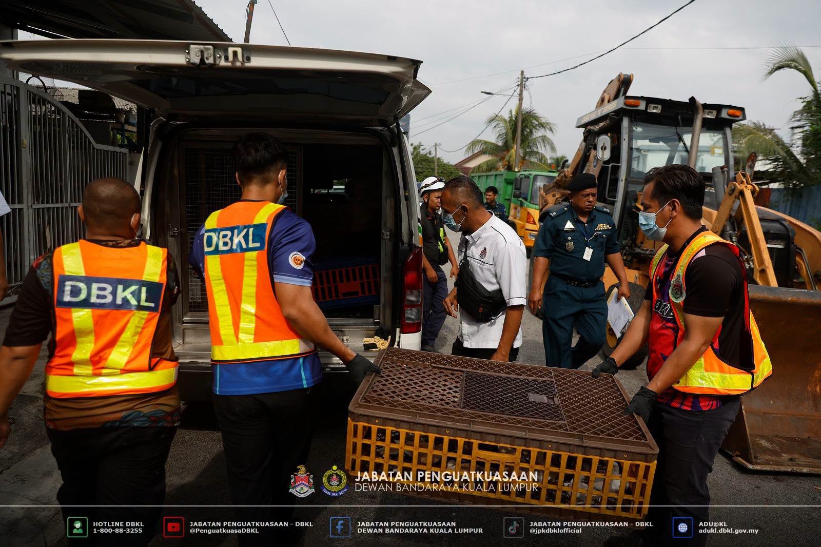 DBKL Roboh Struktur Binaan Sangkar Burung Buat Kacau Ganggu