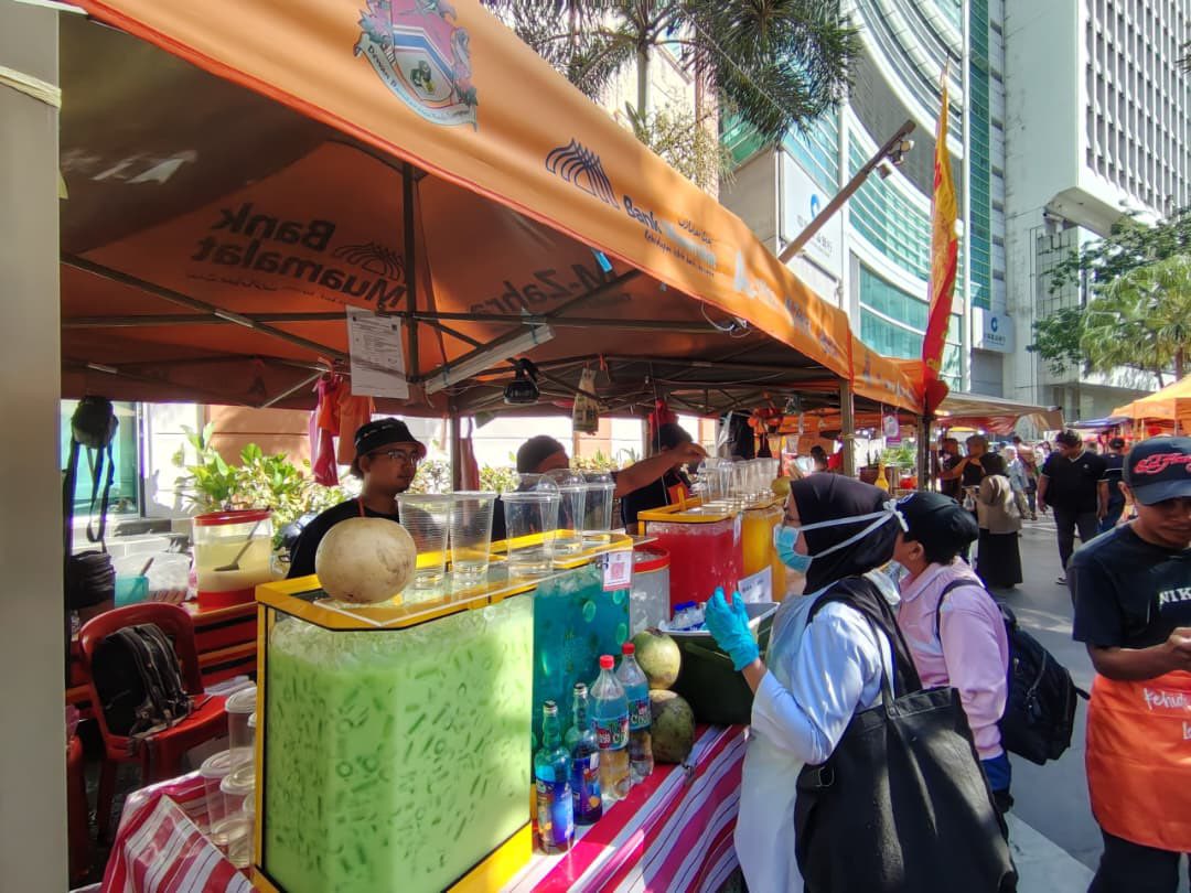 Orang Biasa, Tanggungjawab Luar Biasa