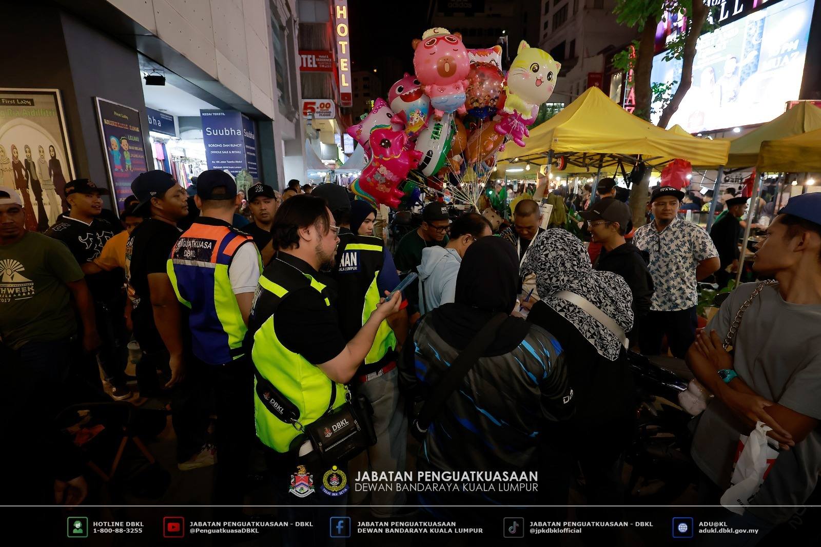 DBKL Tingkatkan Kawalan Penguatkuasaan Di Bazar Syawal Lorong Tuanku Abdul Rahman - March 10, 2026