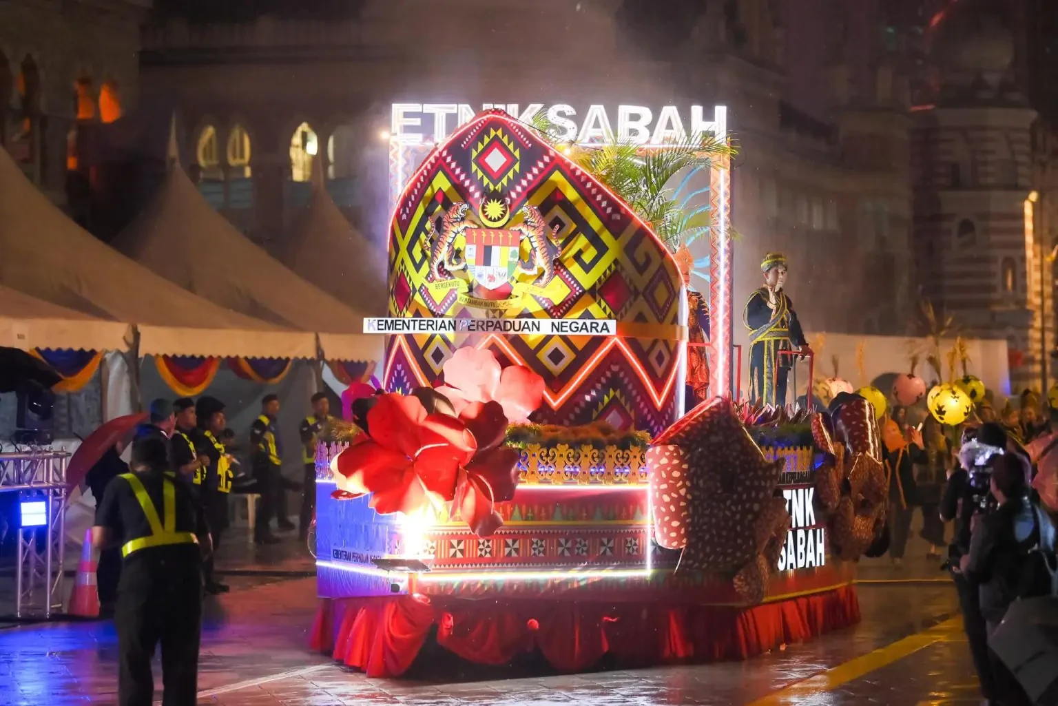 Majlis Perasmian Program Wilayah Persekutuan Harmoni Meriahkan Dataran Merdeka